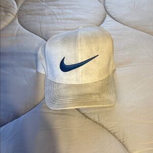 Nike Men's golf hat